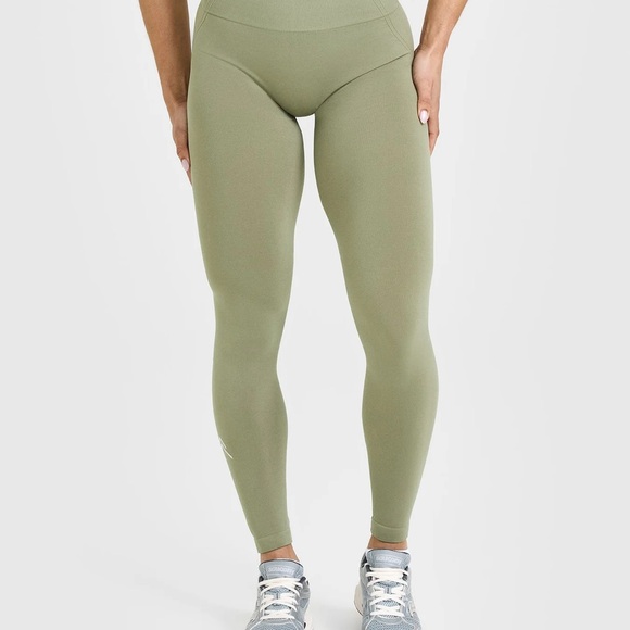 Oner Active EFFORTLESSLIFT SEAMLESS LEGGINGS WITH WHITE LOGO - Picture 5 of 6